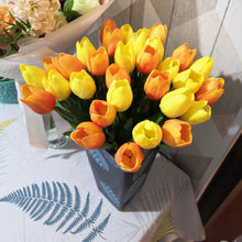 Charger l&#39;image dans la galerie, Bouquet de Fleurs Artificiel - 10 Tulipes - 35 cm